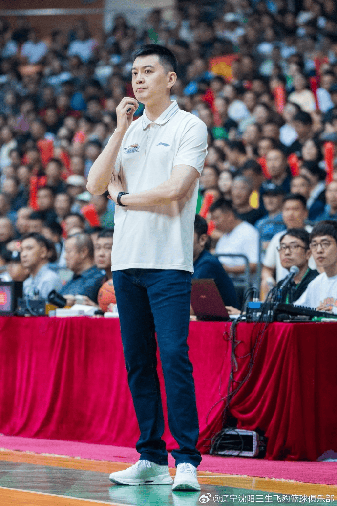 amp, 辽宁男篮邀