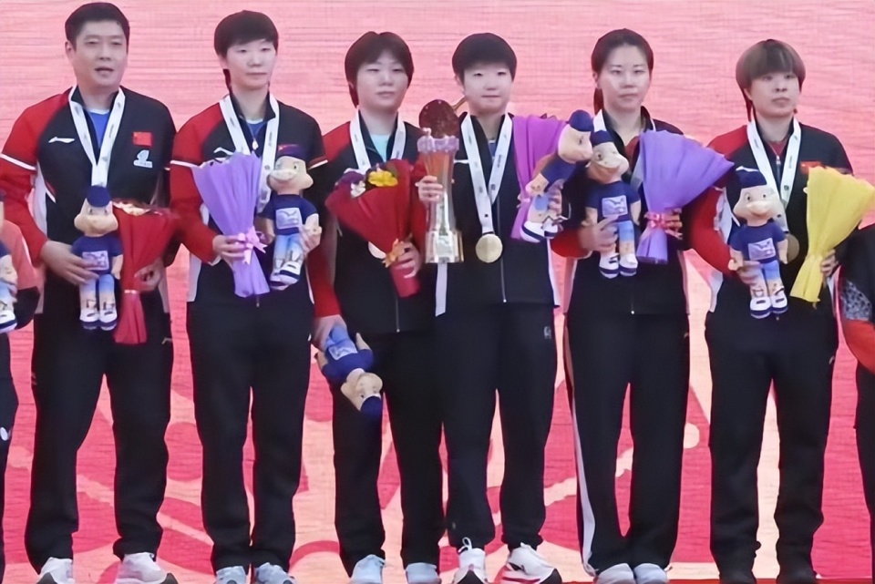 多位嘉宾轮, 音乐间歇还